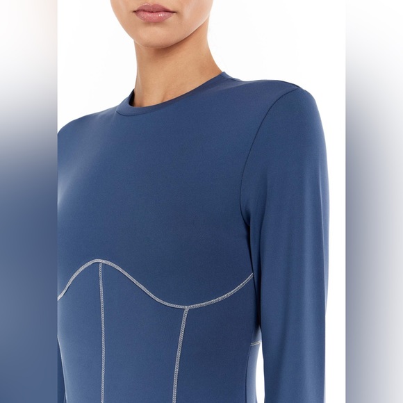 The Giving Movement Corset Long-Sleeve
Softskin100 Bodysuit - Picture 5 of 6